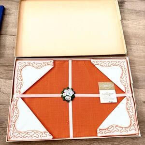 NIB Vtg Empress 8 PCs Placemat Place Mat Set Mats‎ & Napkins Orange Embroidered